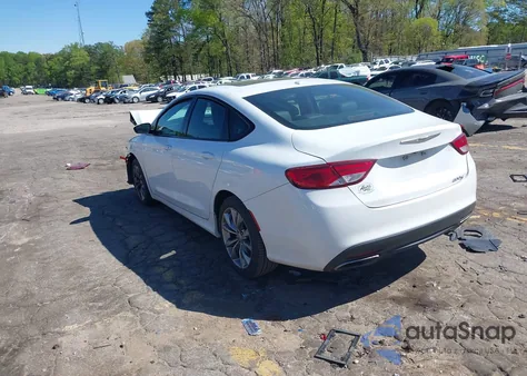 2015 Chrysler 200 S из США, поврежденный, VIN 1C3CCCBB1FN526884